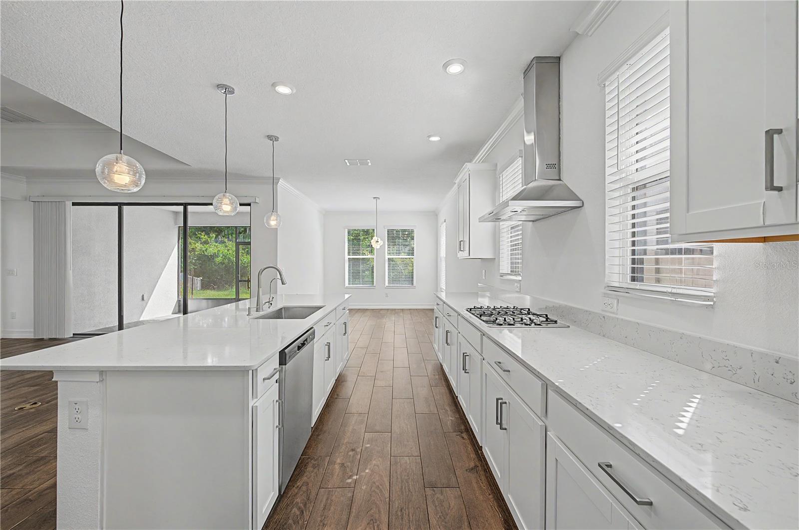 9826 CARABINER WAY
