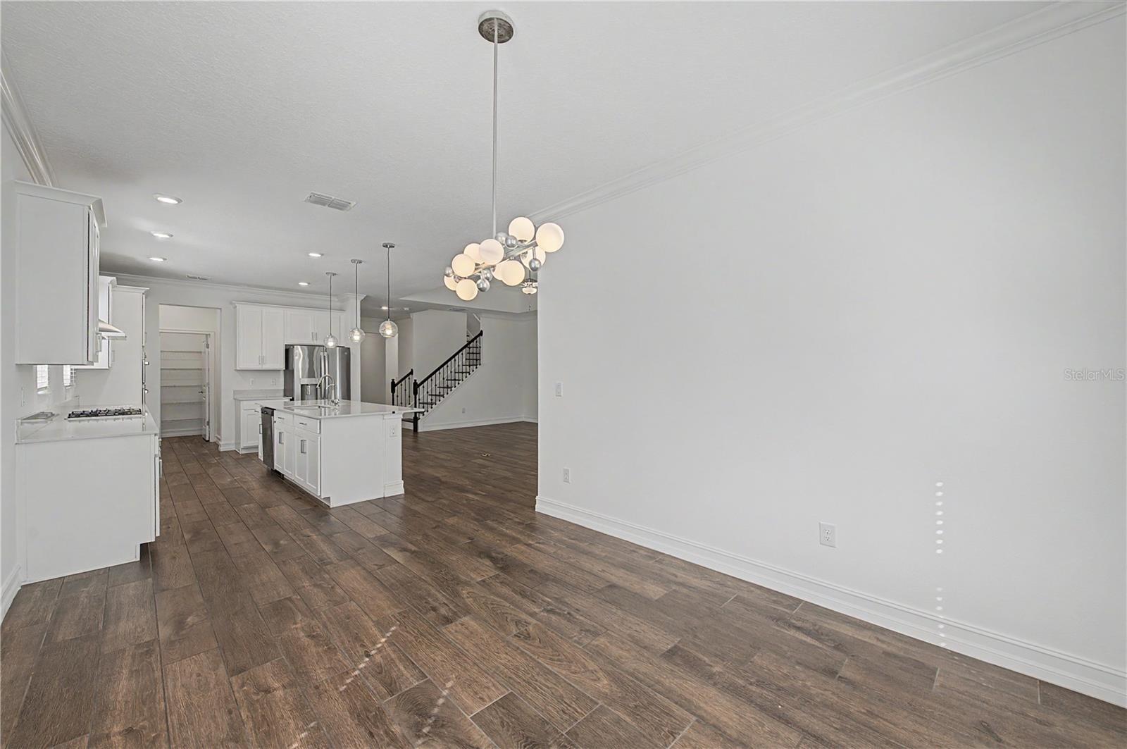 9826 CARABINER WAY