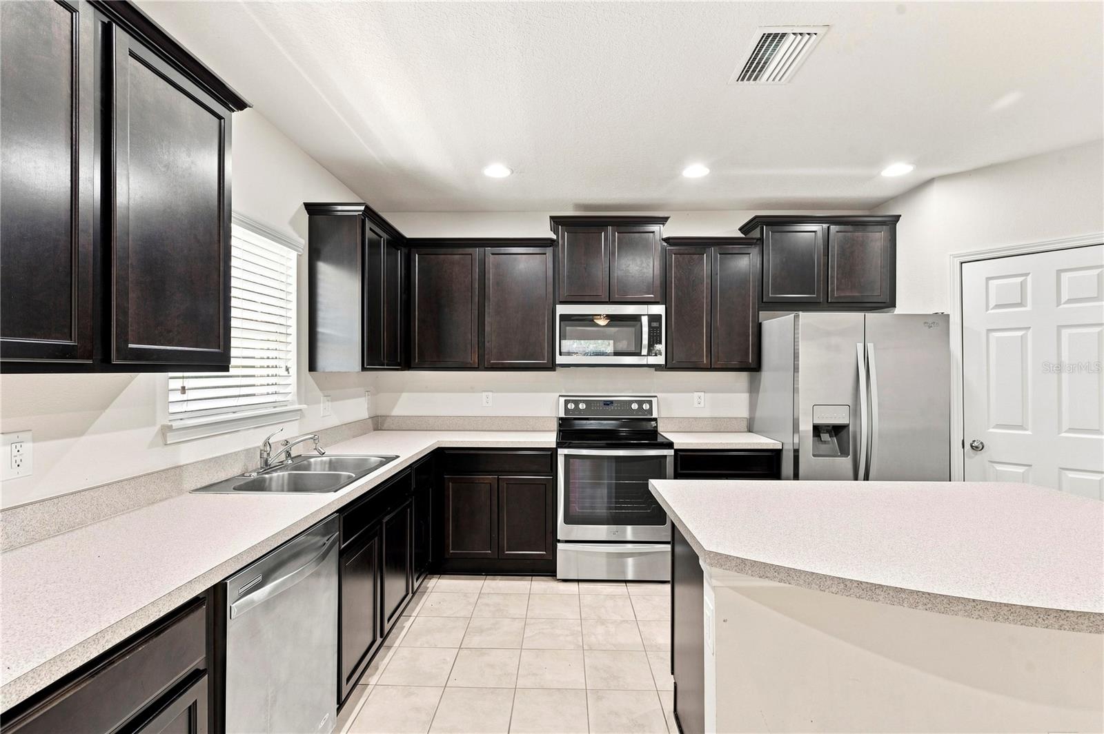 4824 CHATTERTON WAY
