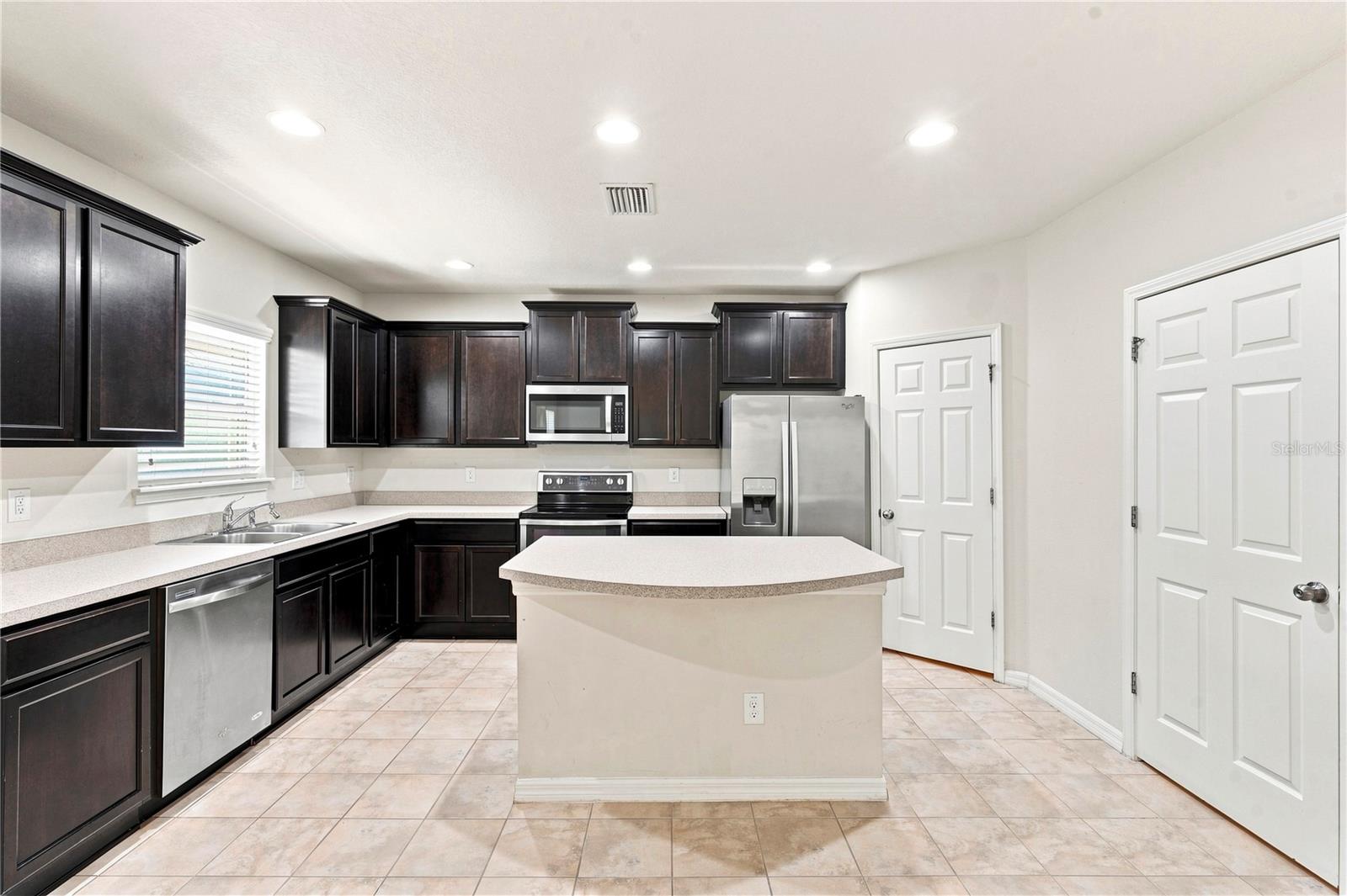 4824 CHATTERTON WAY