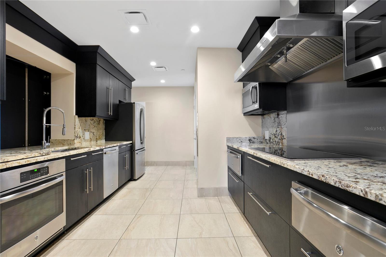 3301 BAYSHORE BLVD #1101E