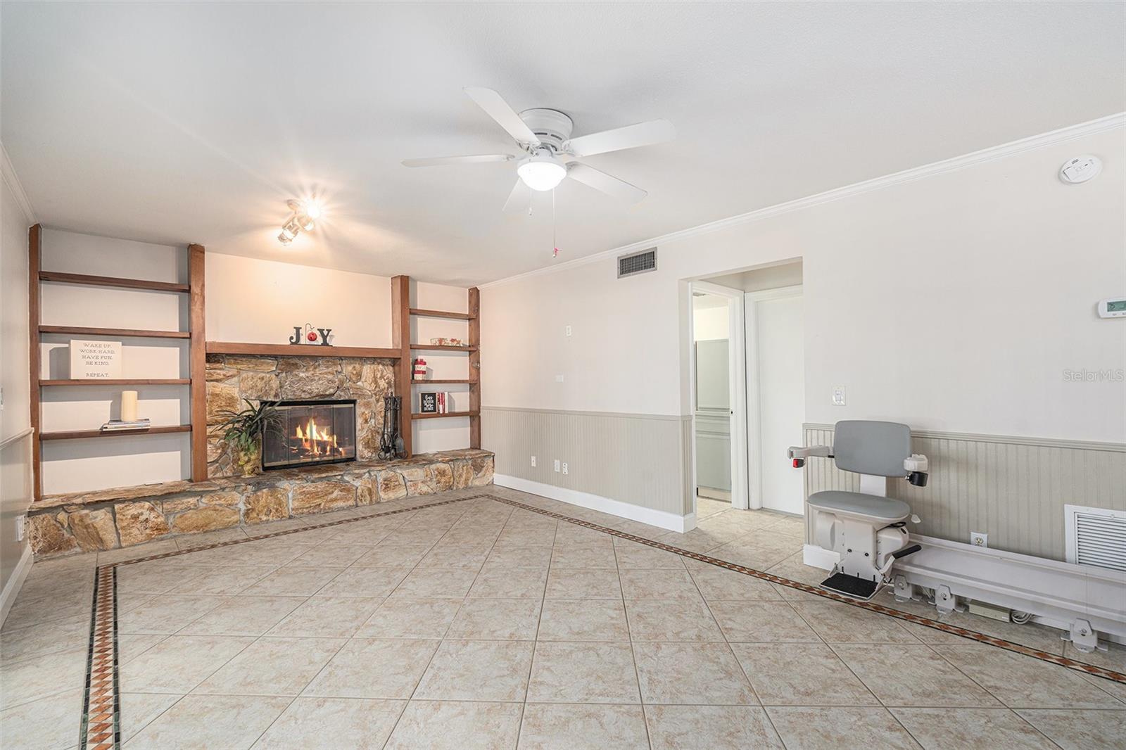 4611 LANDSCAPE DR