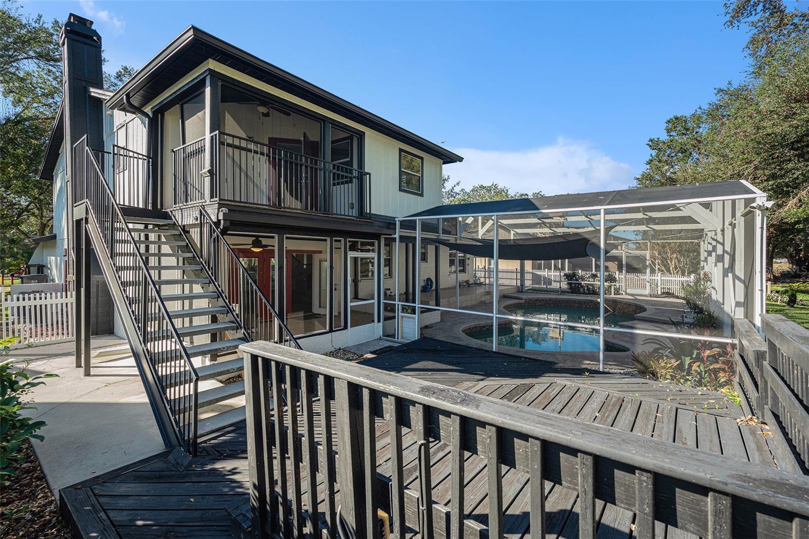 4611 LANDSCAPE DR
