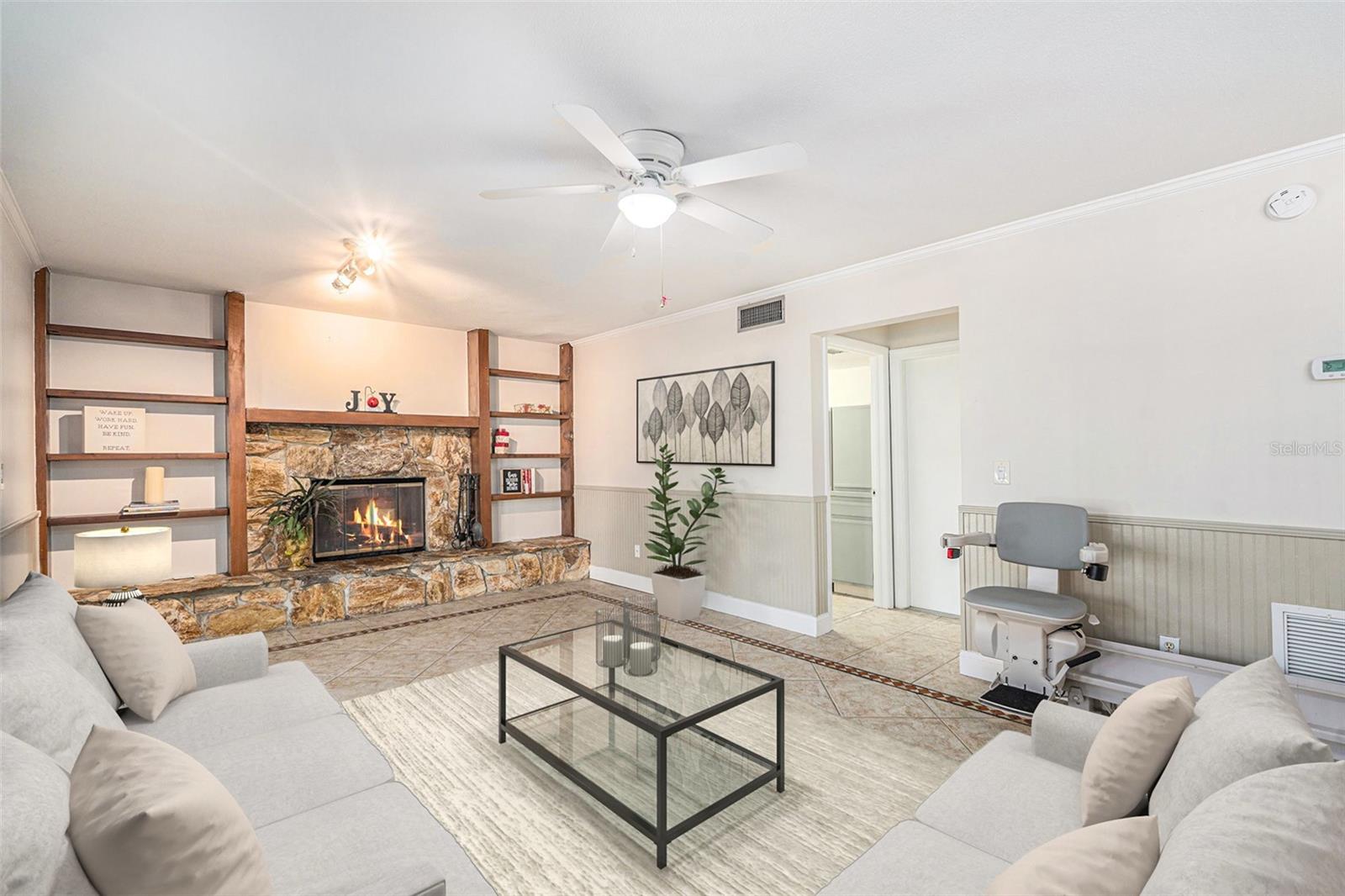 4611 LANDSCAPE DR