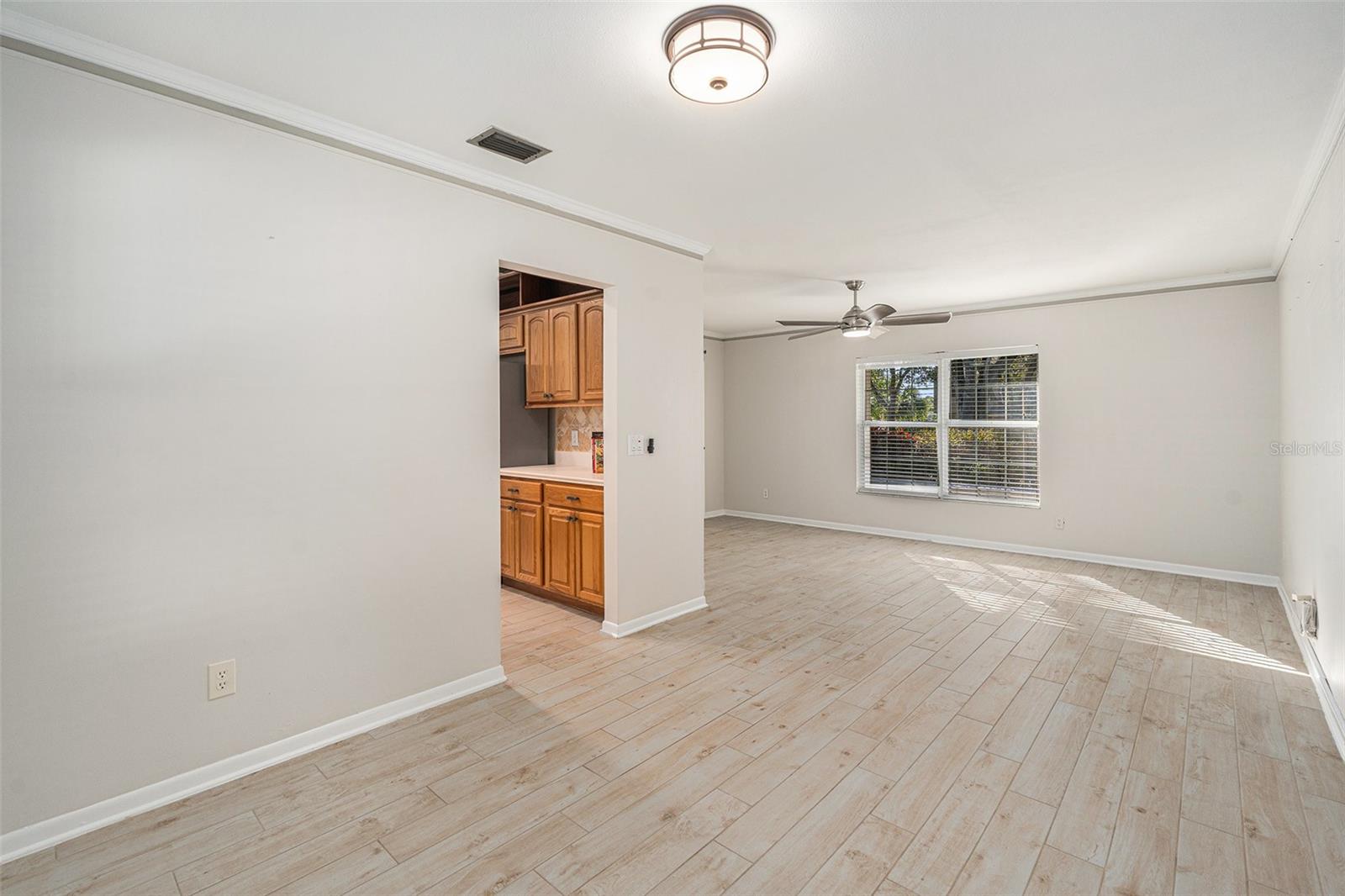 4611 LANDSCAPE DR