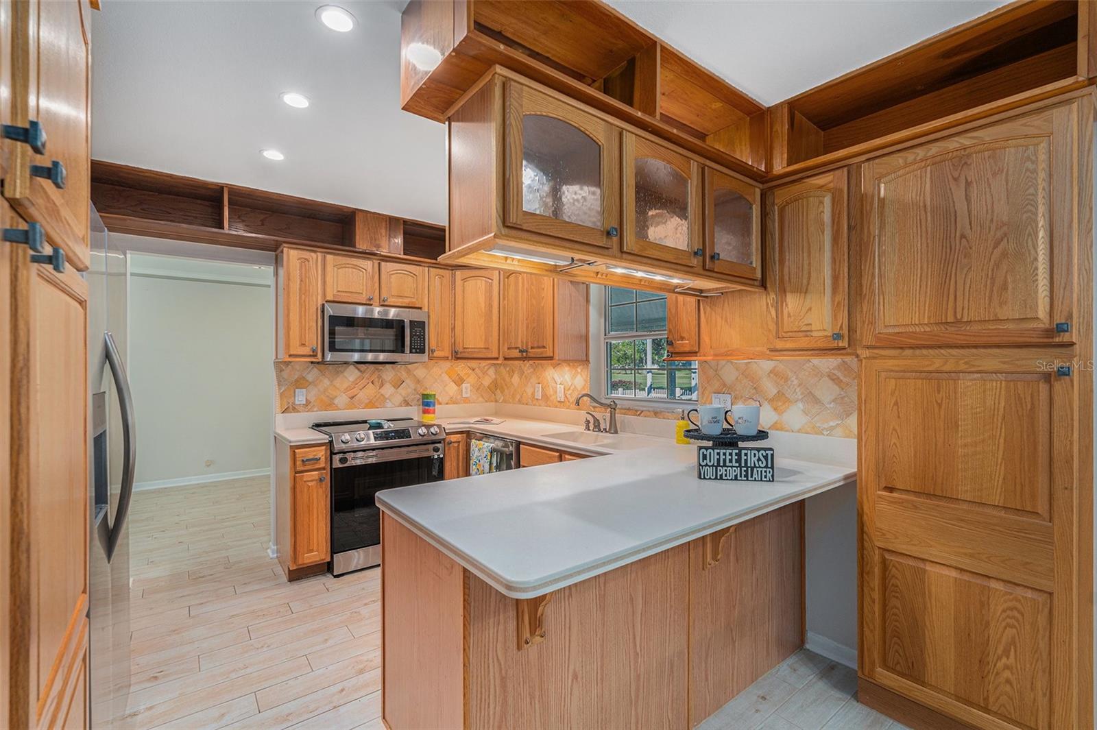 4611 LANDSCAPE DR