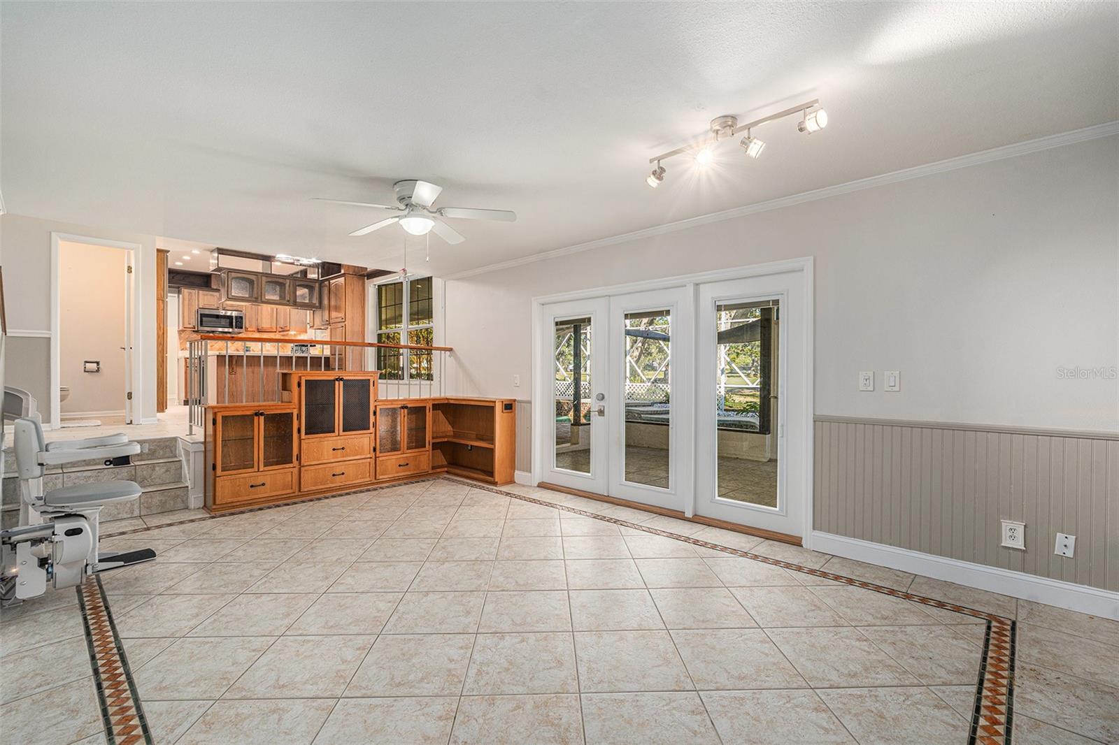 4611 LANDSCAPE DR
