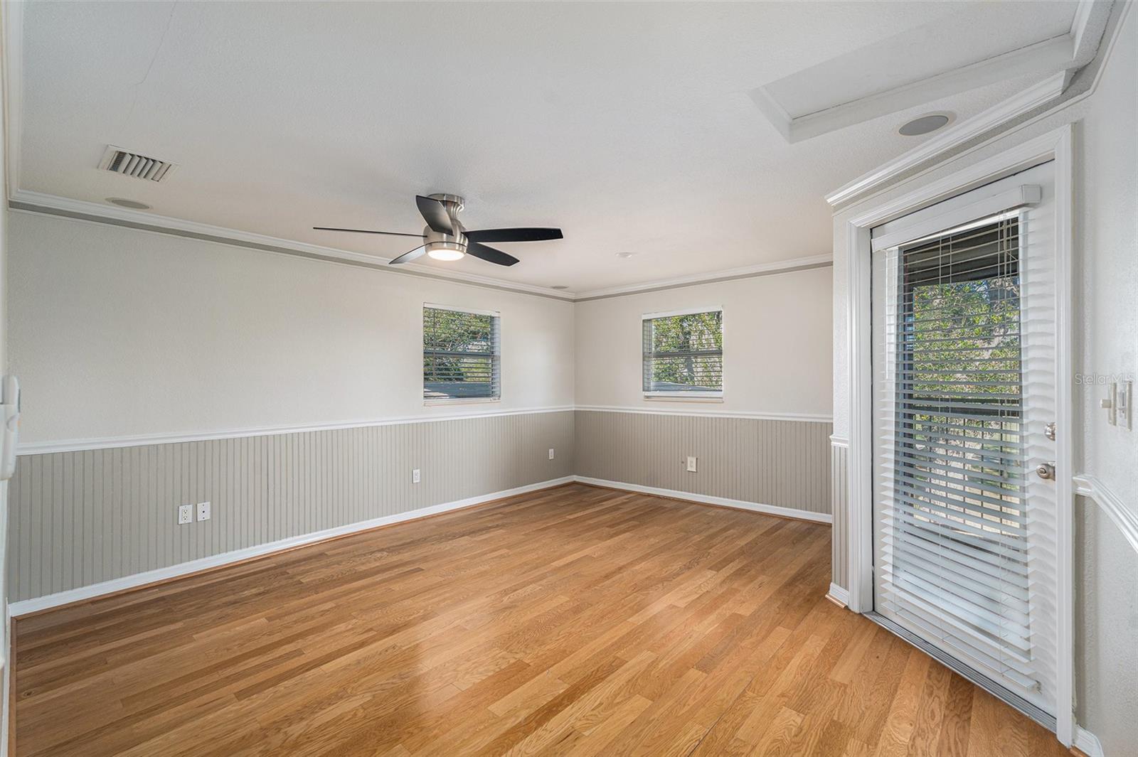 4611 LANDSCAPE DR