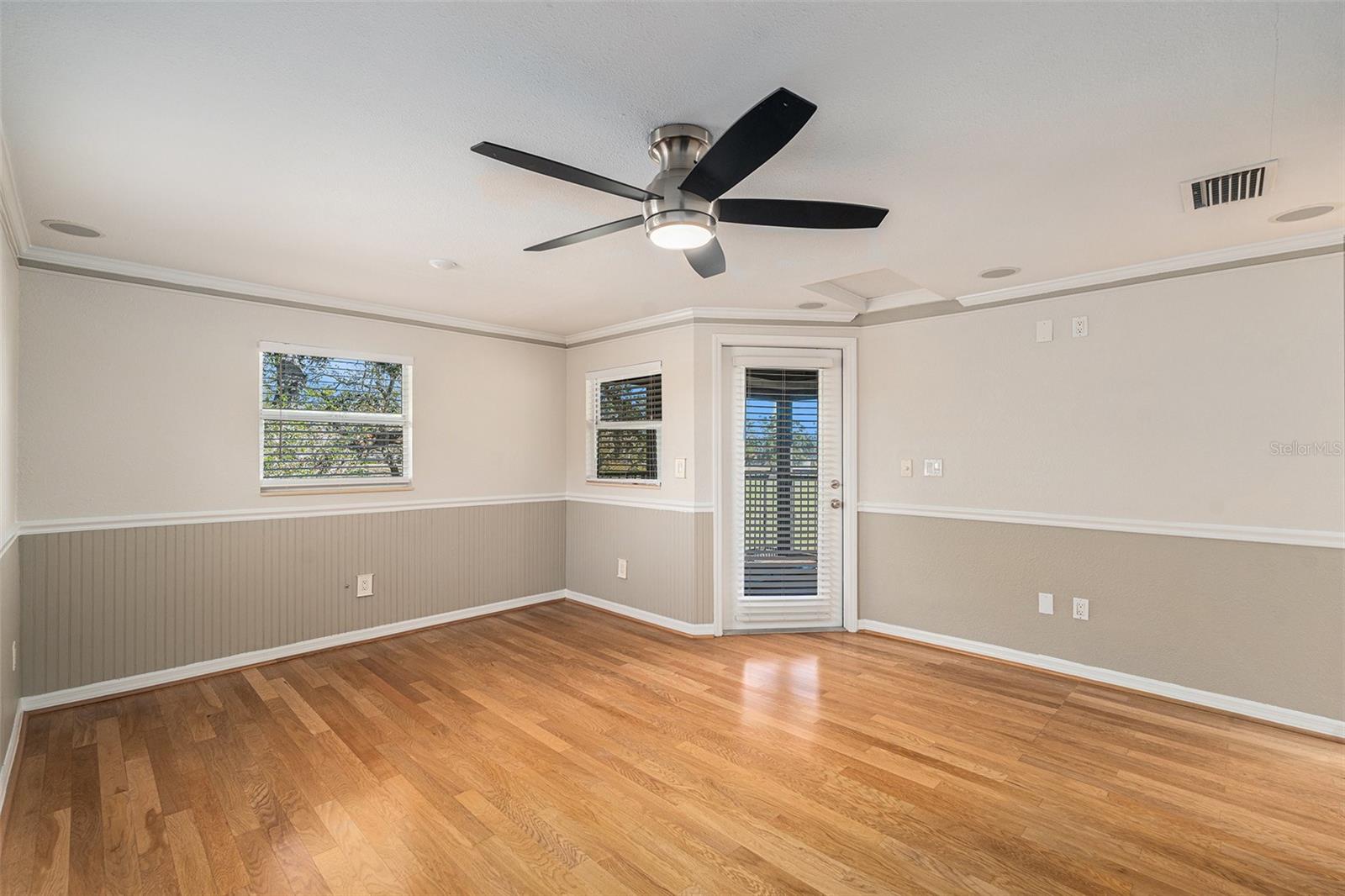 4611 LANDSCAPE DR