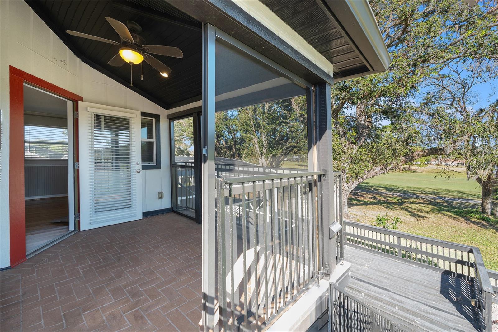 4611 LANDSCAPE DR