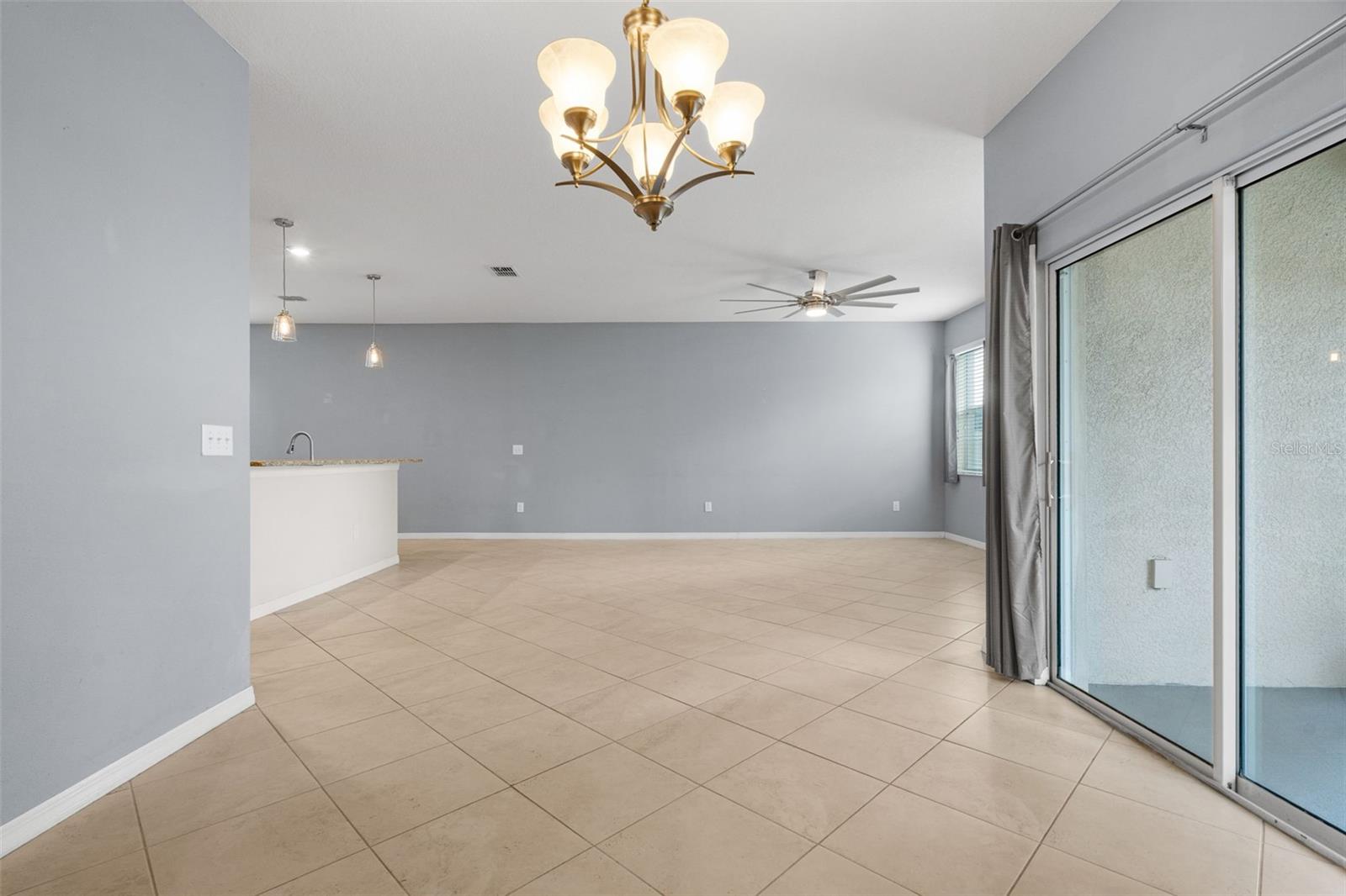 13728 REINDEER CIR