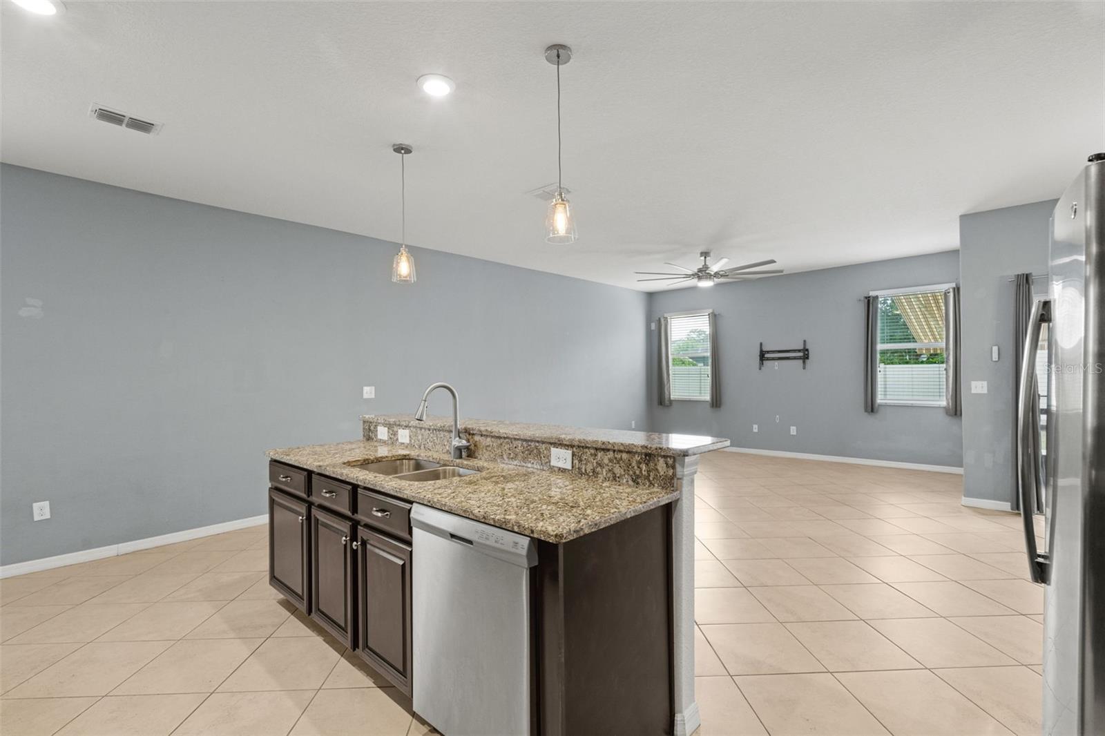 13728 REINDEER CIR