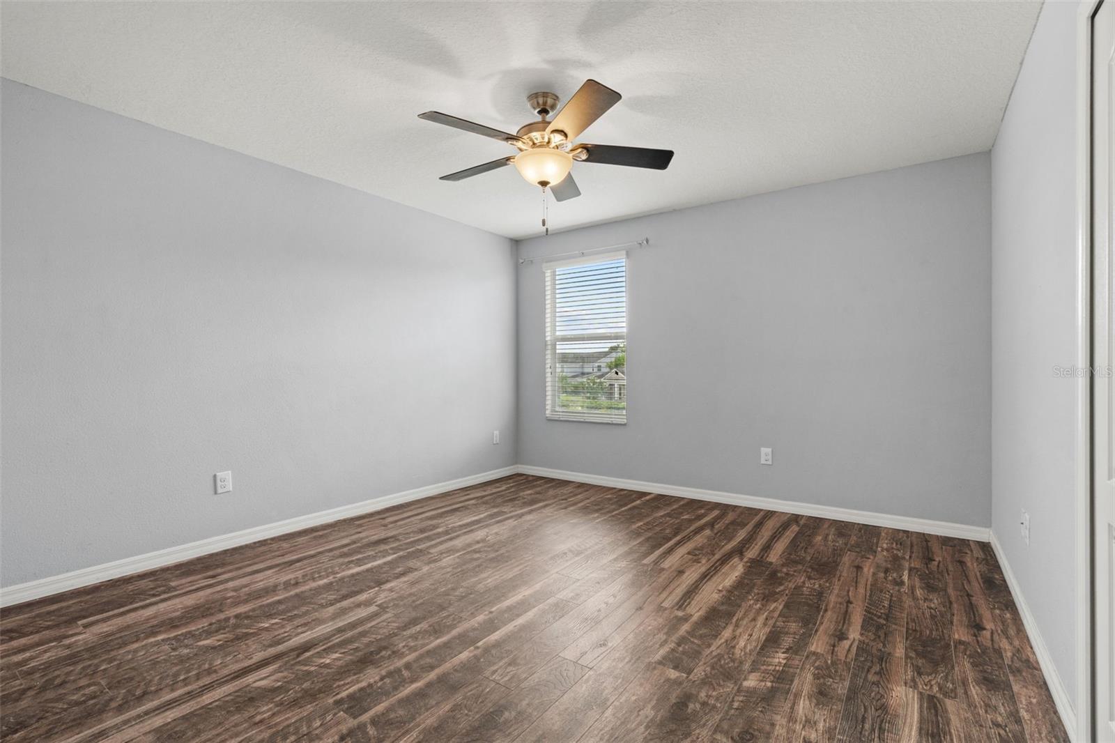 13728 REINDEER CIR