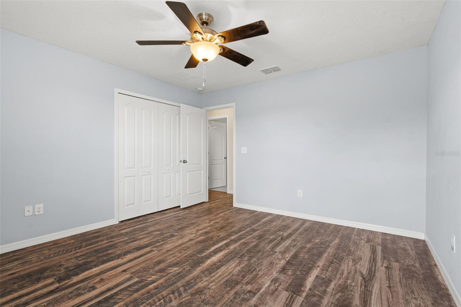 13728 REINDEER CIR