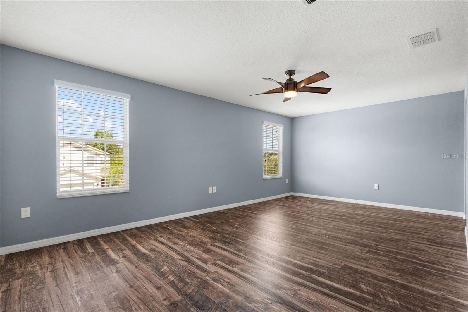 13728 REINDEER CIR