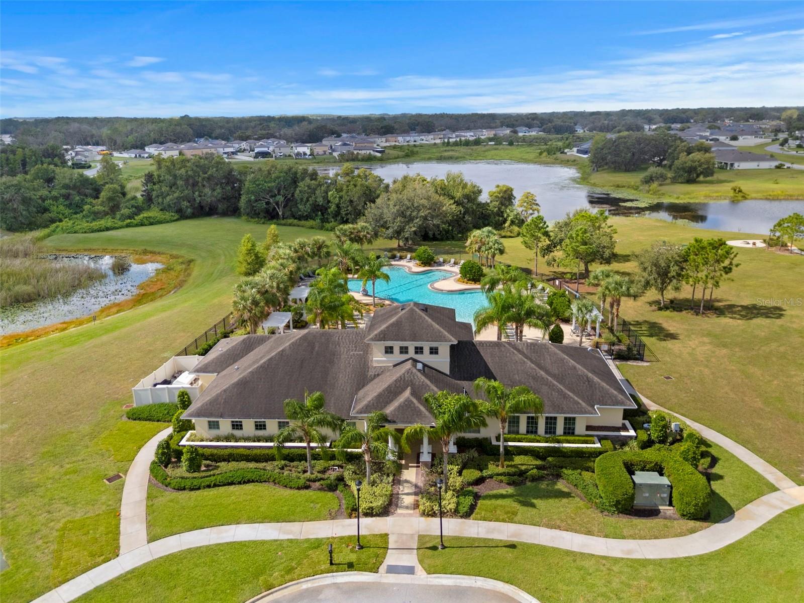 13728 REINDEER CIR