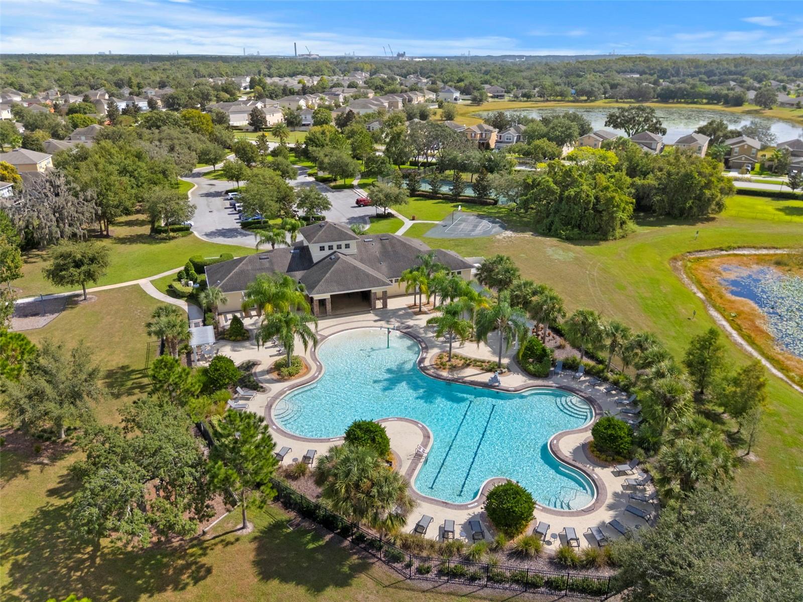 13728 REINDEER CIR