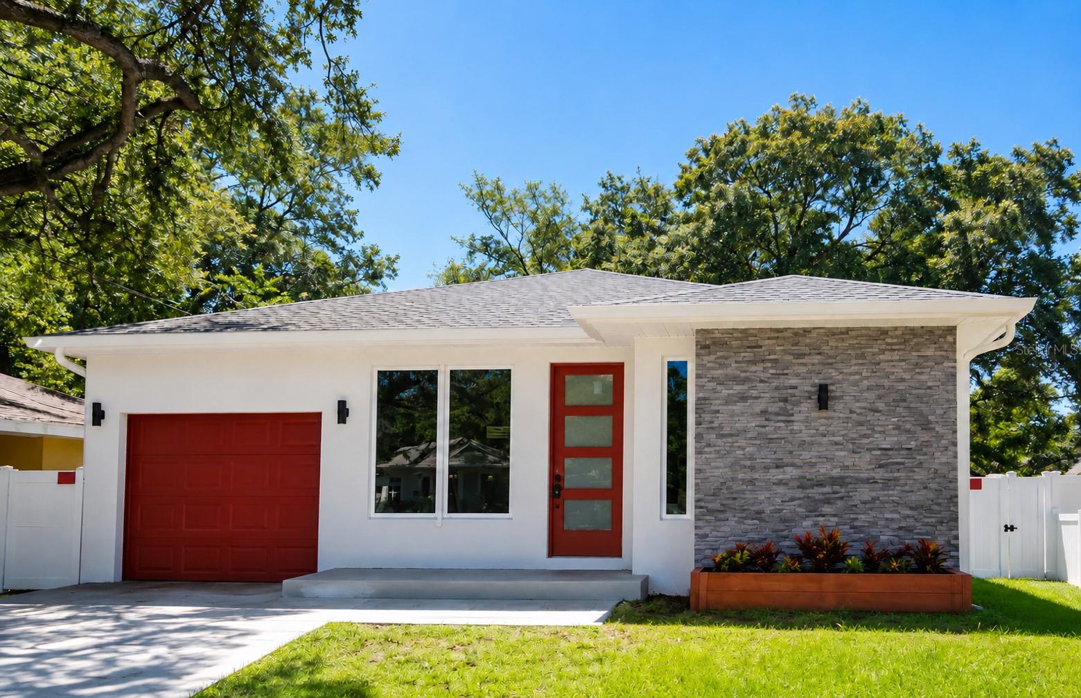 3203 E Diana St, Tampa