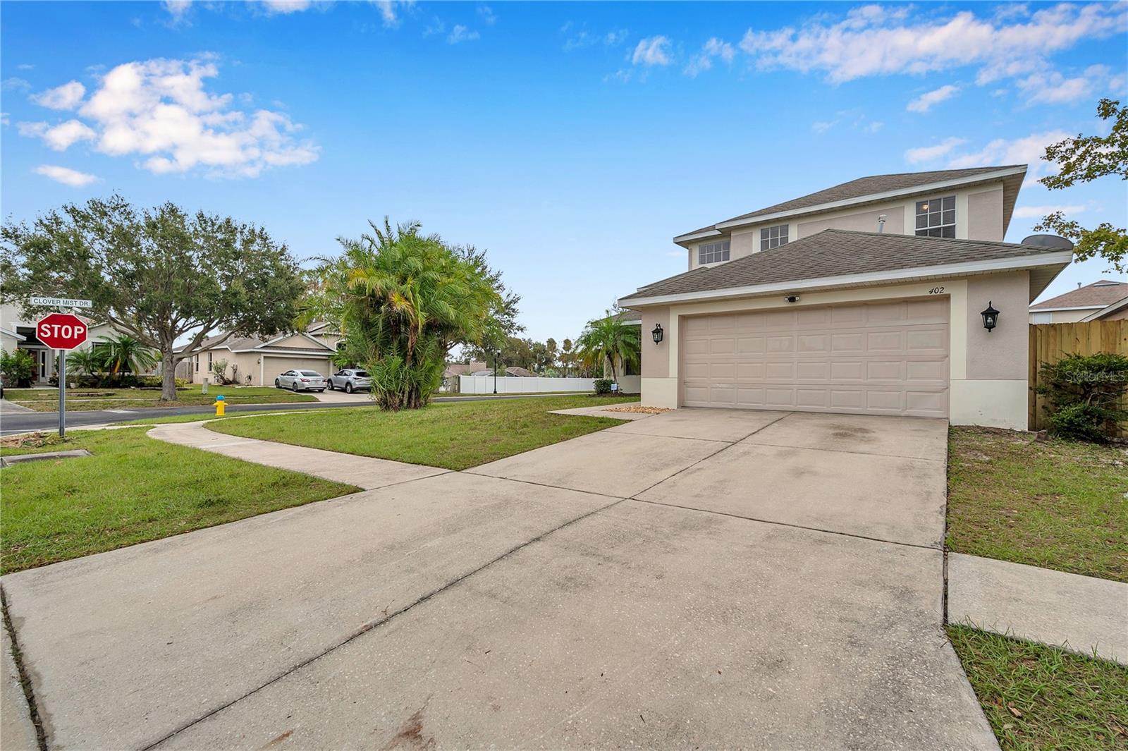 402 HALIFAX BAY CT