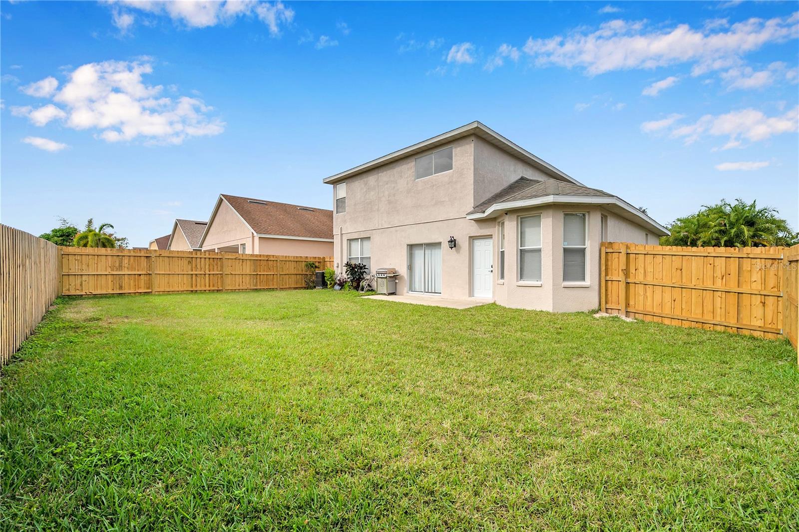 402 HALIFAX BAY CT