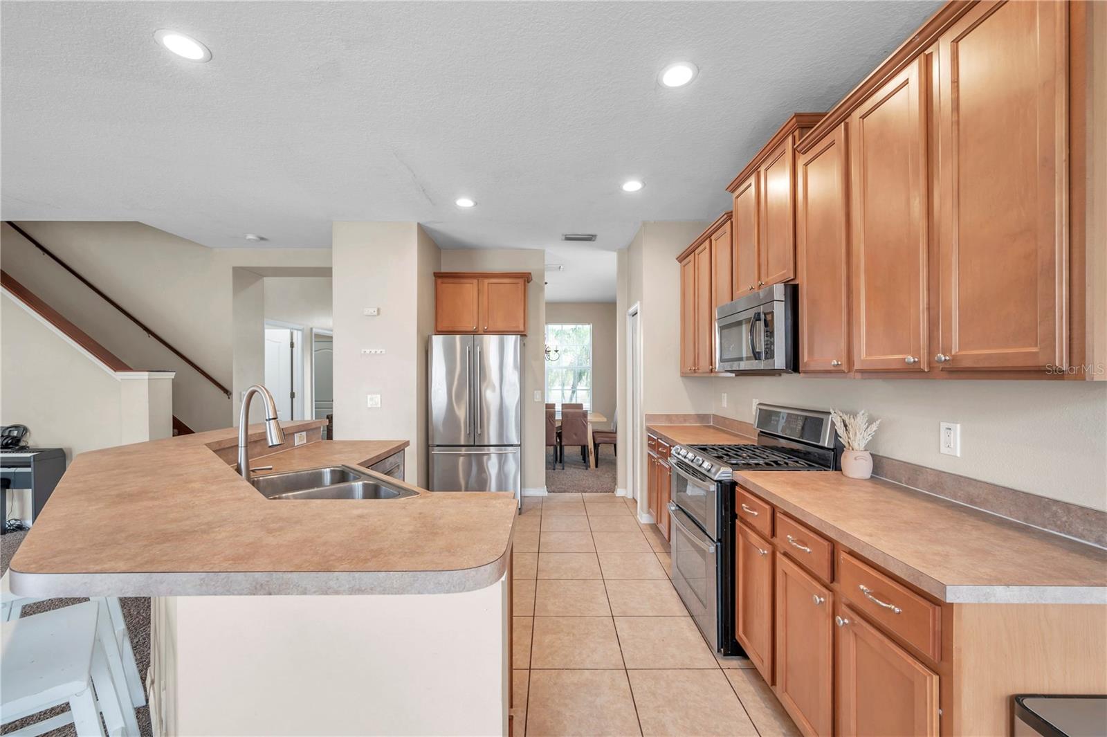 402 HALIFAX BAY CT