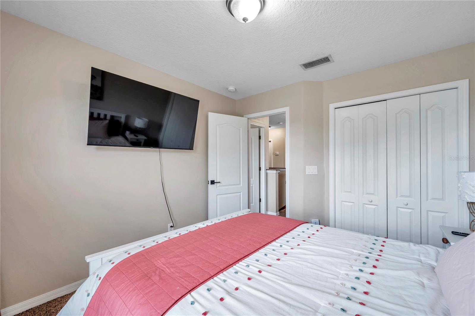 402 HALIFAX BAY CT