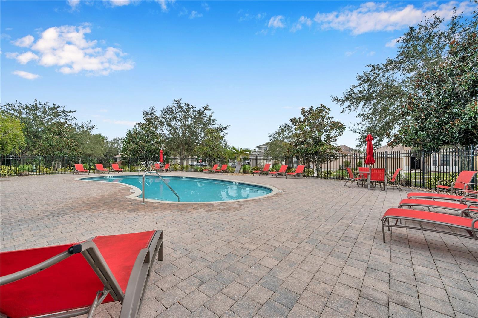 402 HALIFAX BAY CT