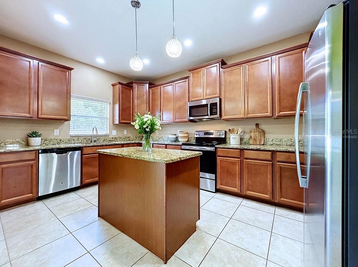 18607 BRIAR OAKS DR