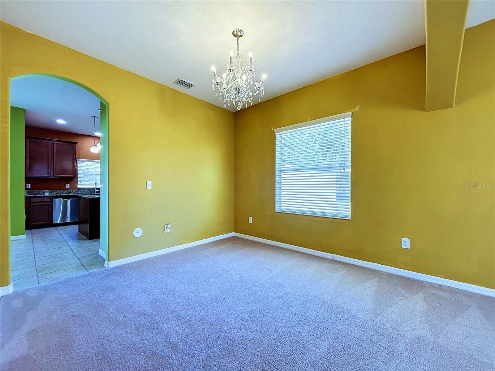 18607 BRIAR OAKS DR