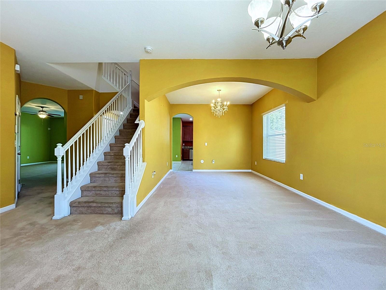 18607 BRIAR OAKS DR
