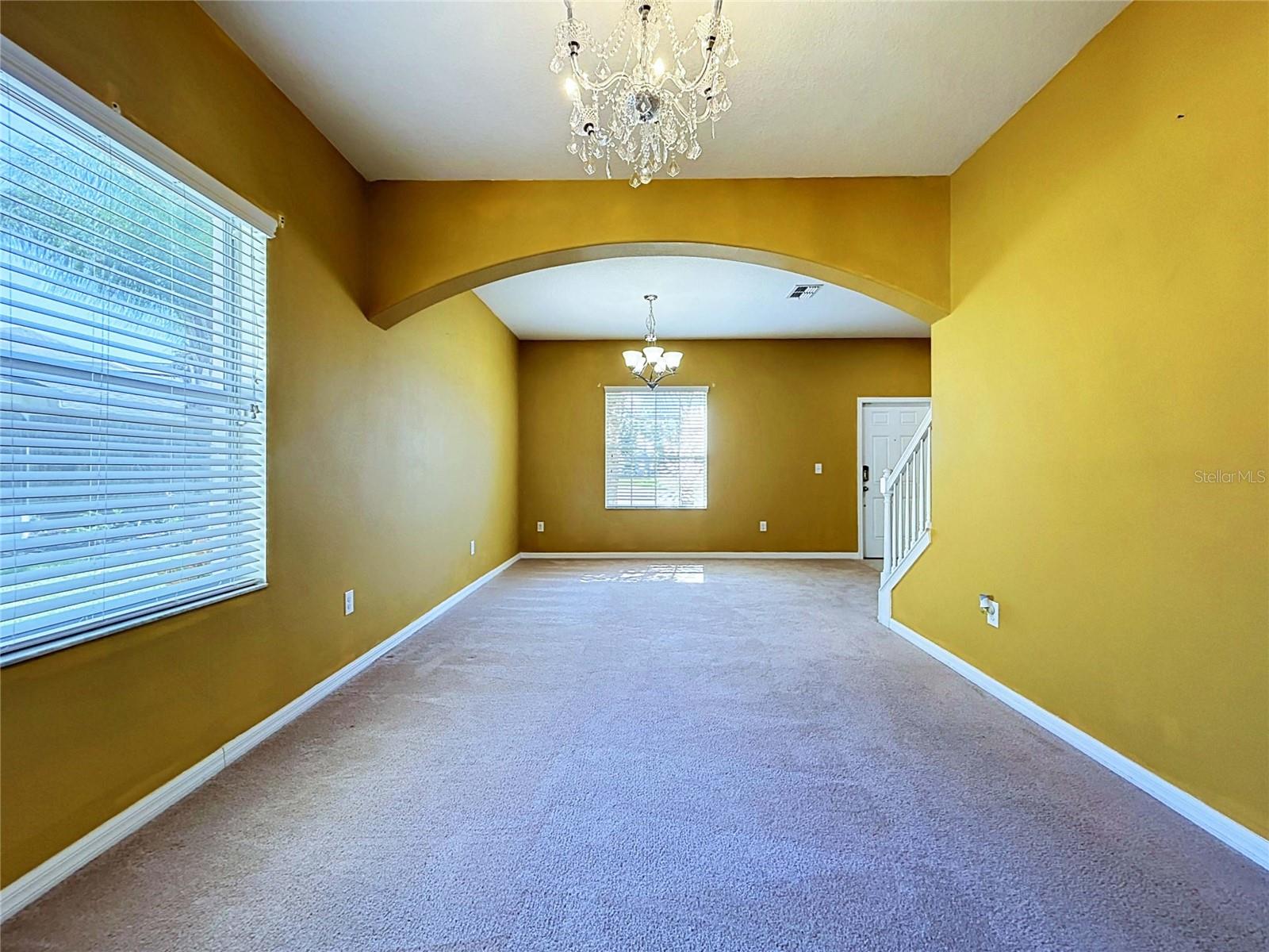 18607 BRIAR OAKS DR