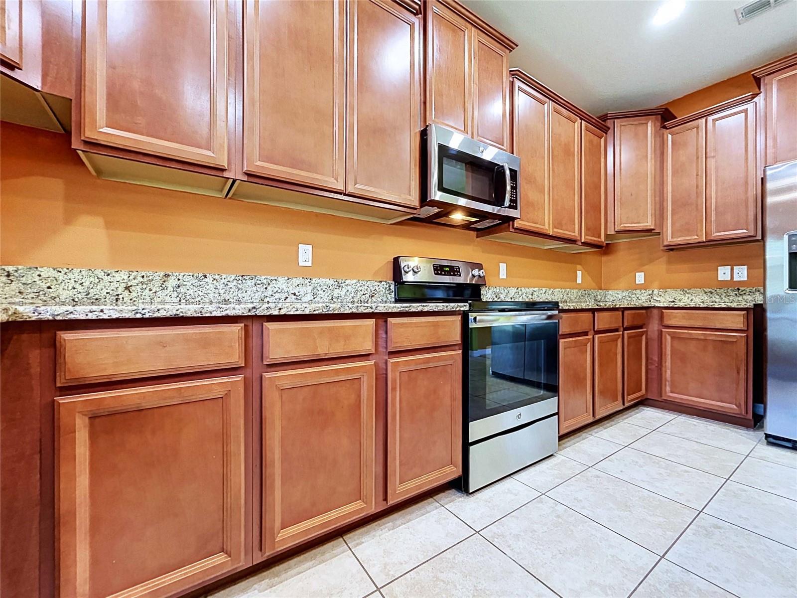 18607 BRIAR OAKS DR