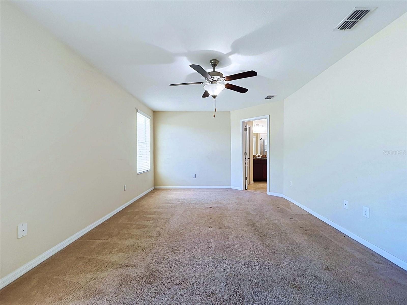 18607 BRIAR OAKS DR