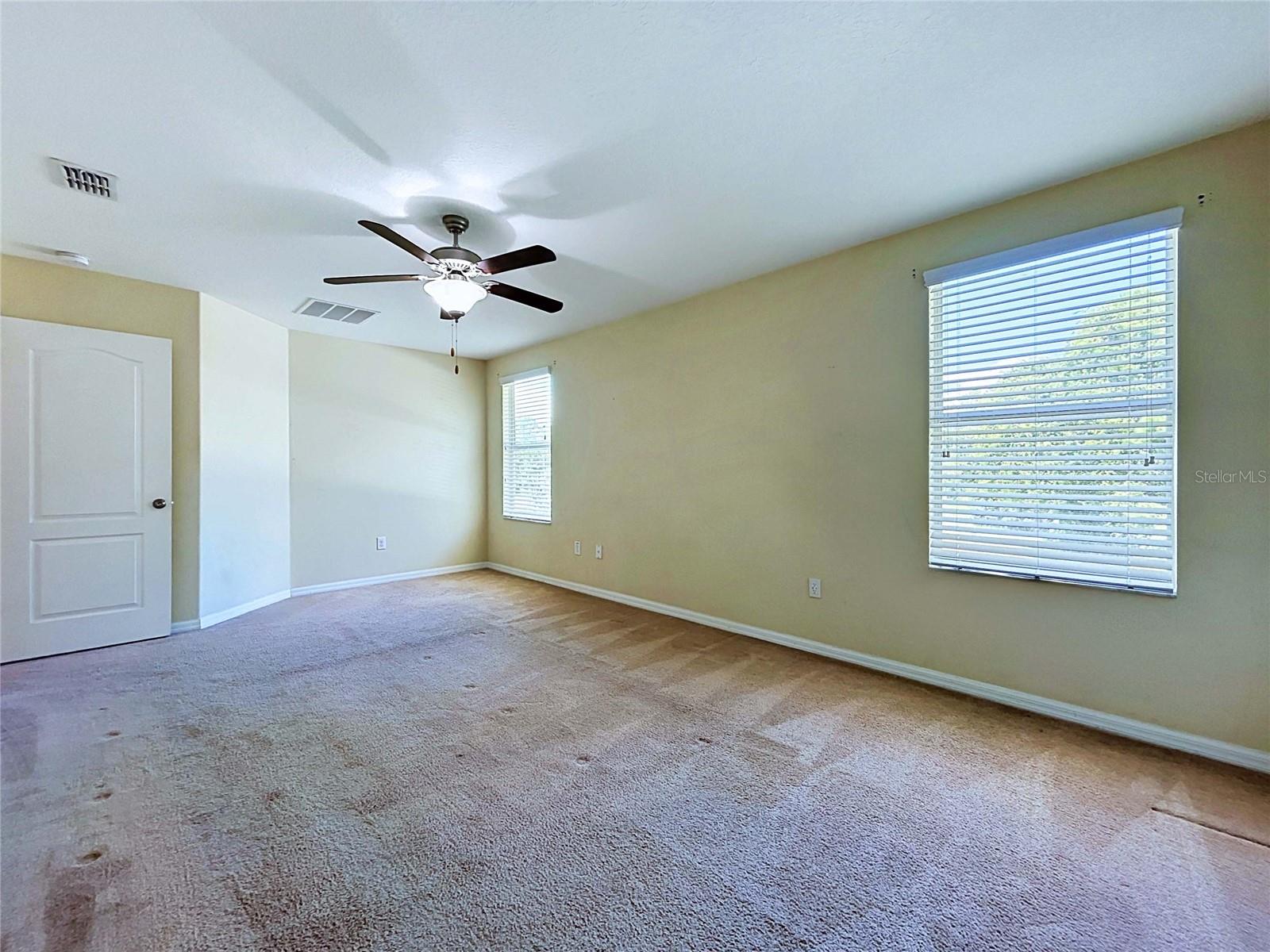 18607 BRIAR OAKS DR