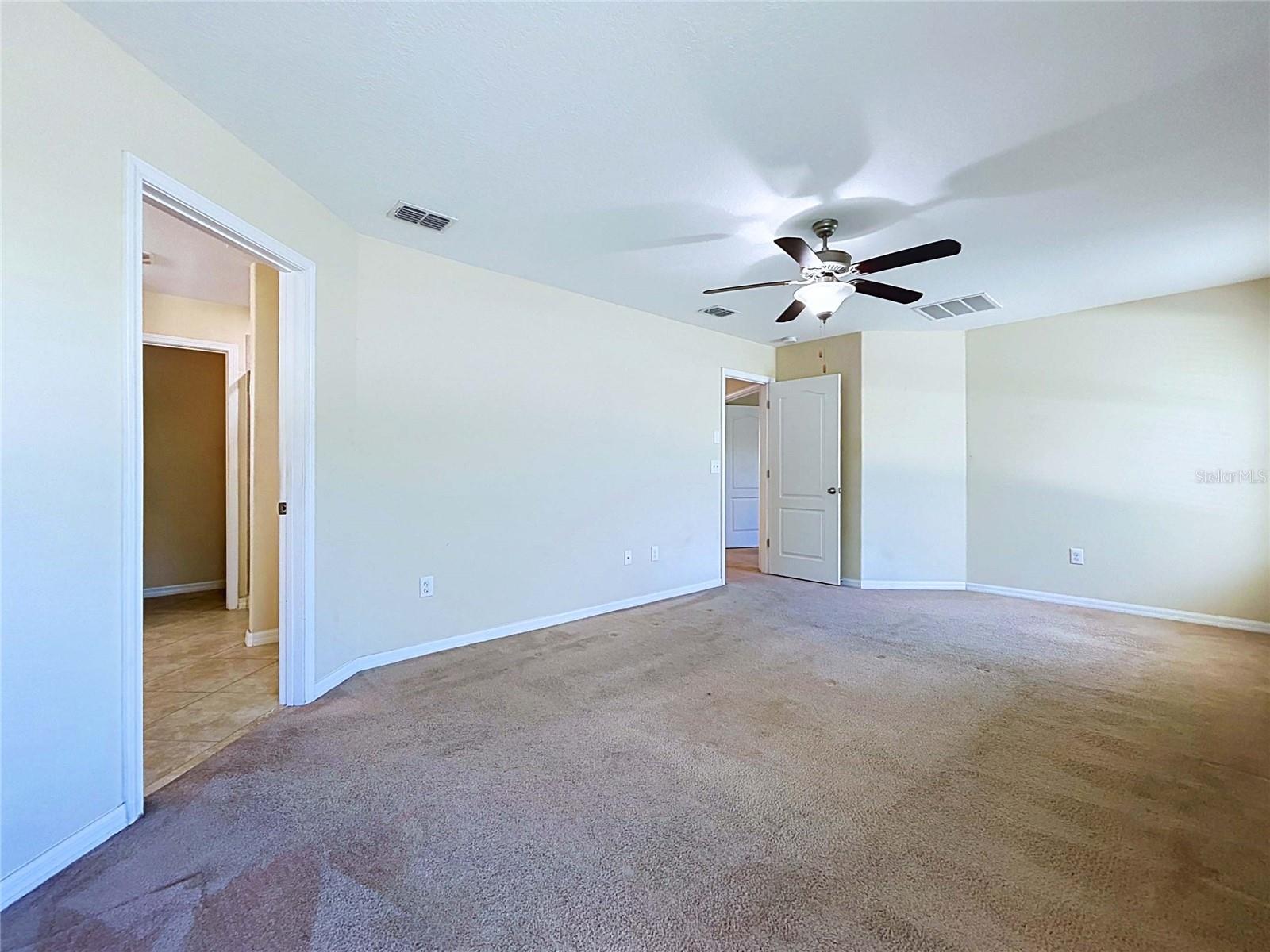 18607 BRIAR OAKS DR