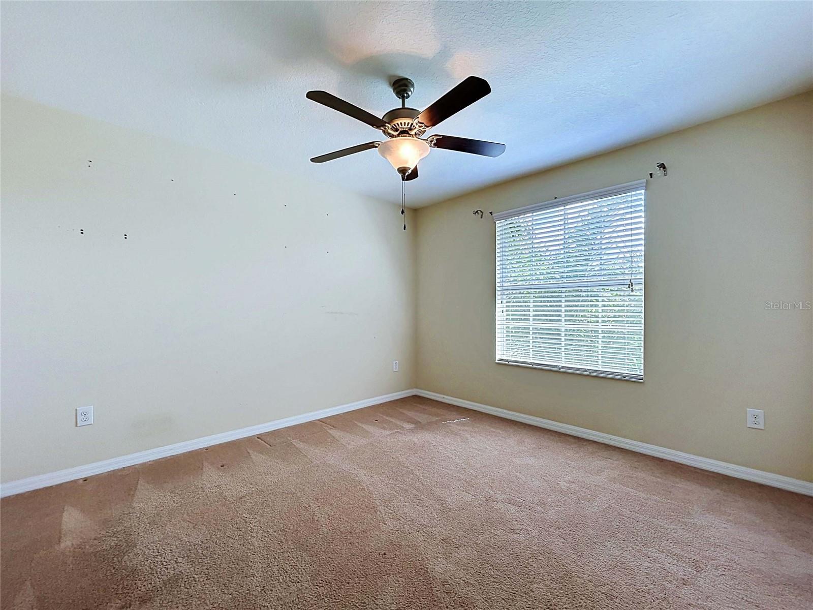 18607 BRIAR OAKS DR