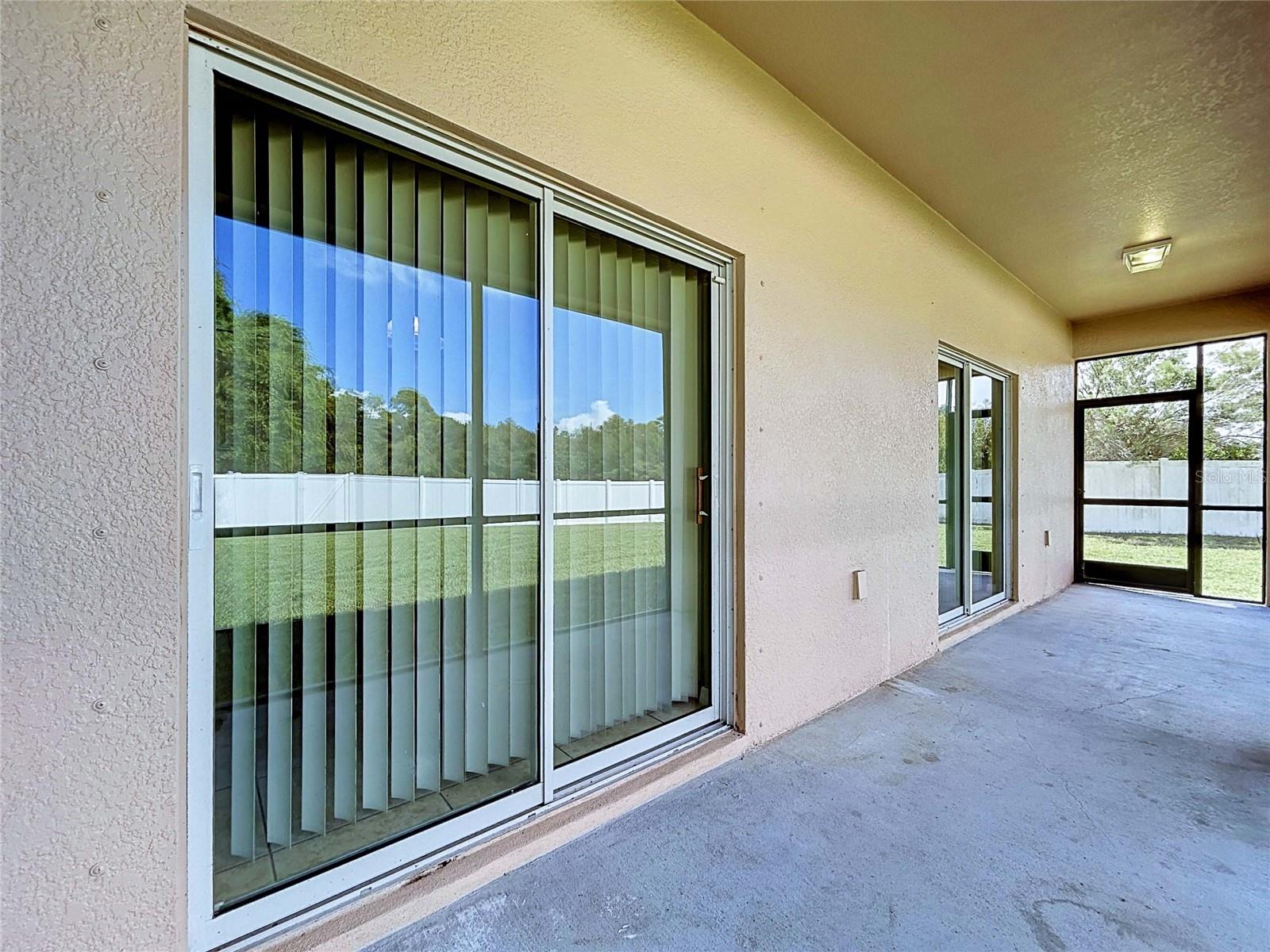 18607 BRIAR OAKS DR