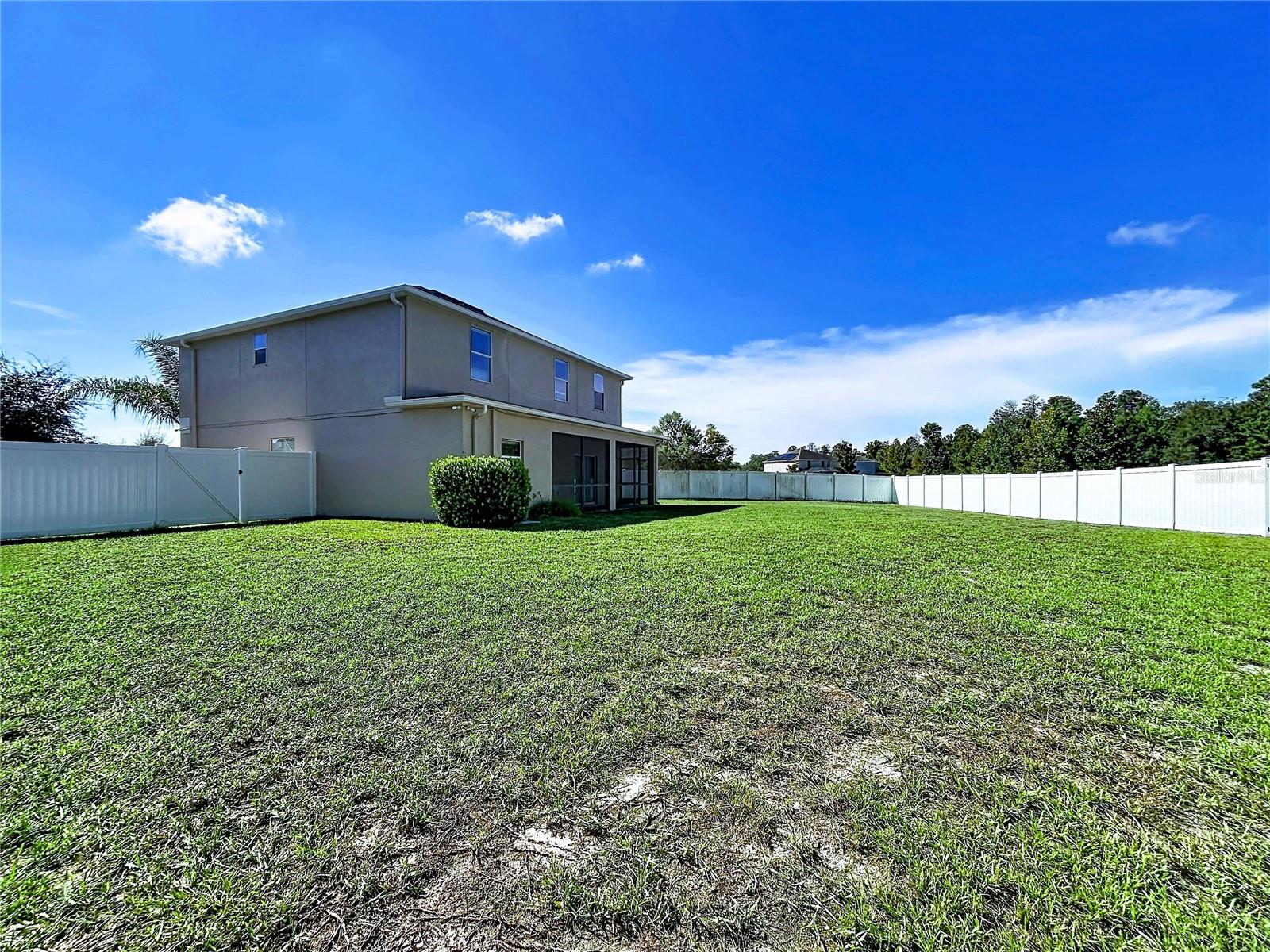 18607 BRIAR OAKS DR