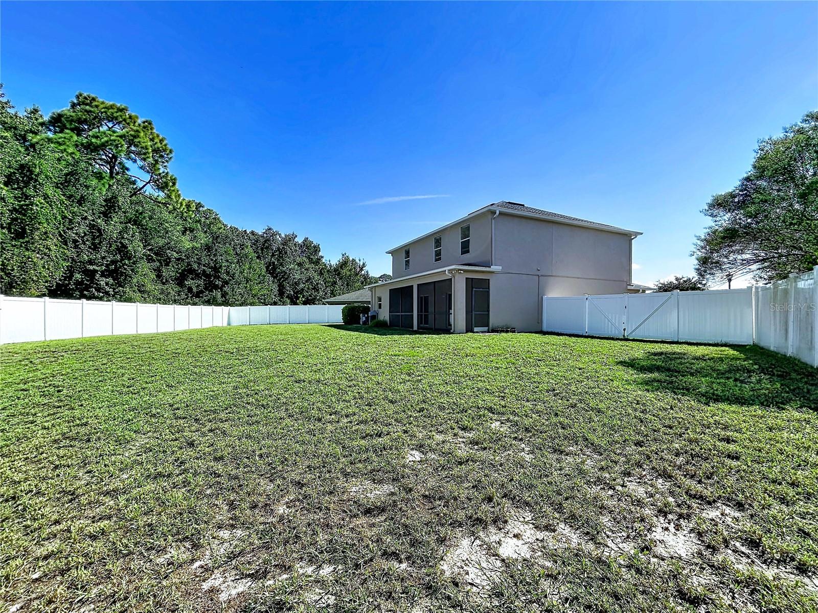 18607 BRIAR OAKS DR