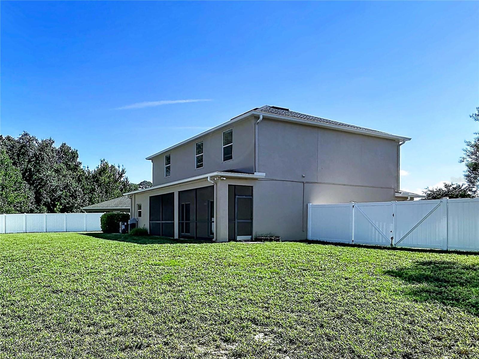 18607 BRIAR OAKS DR