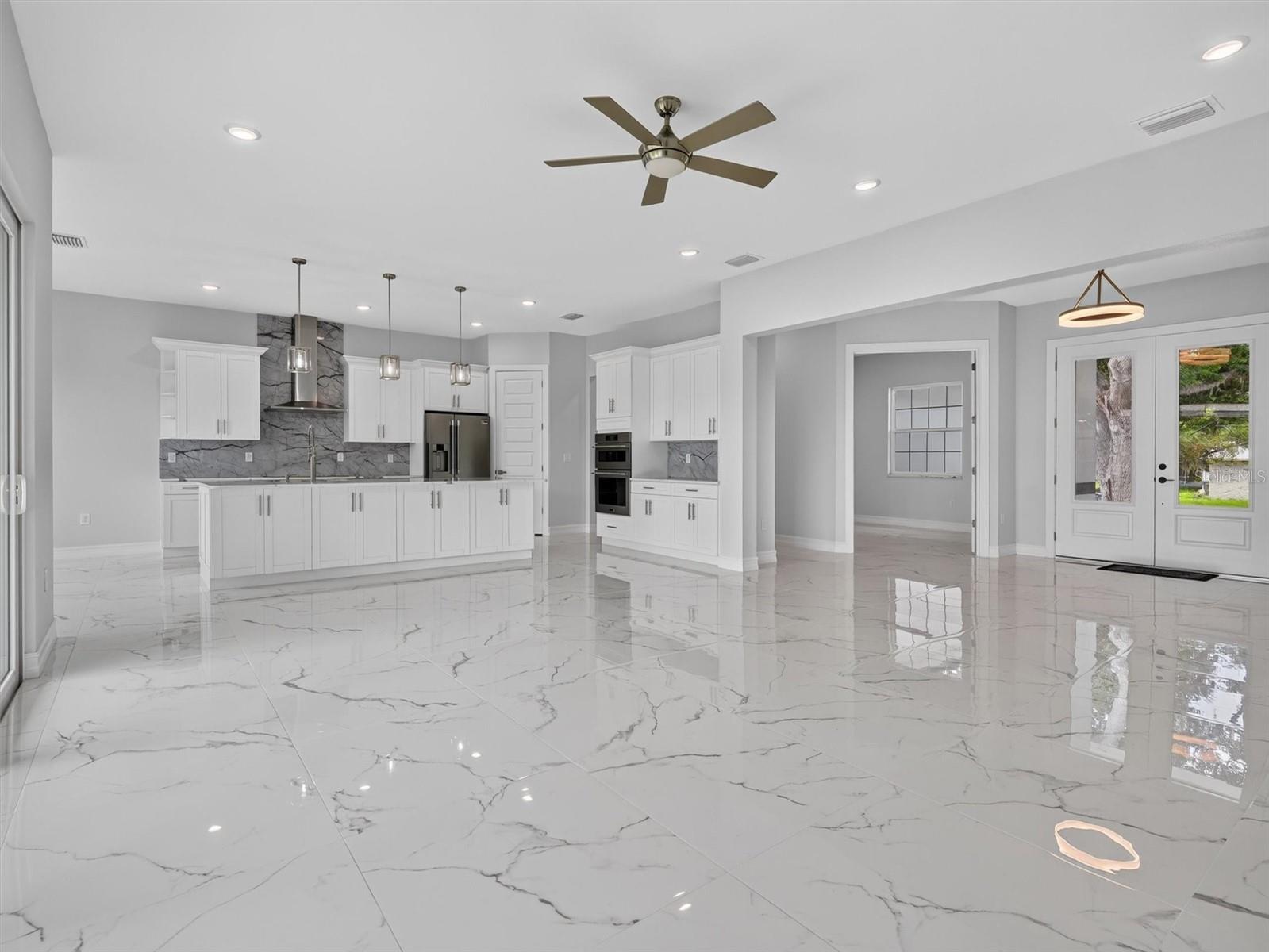 2302 ALLEN DR