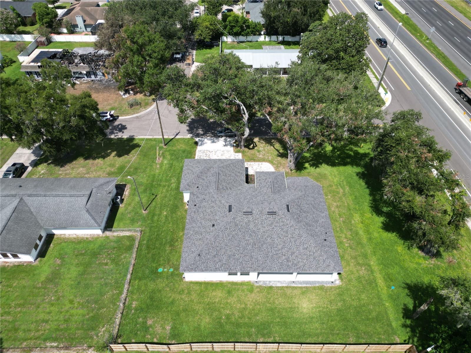 2302 ALLEN DR