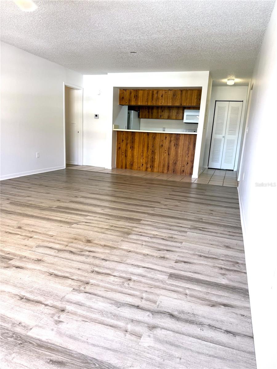 13608 S VILLAGE DR #8203