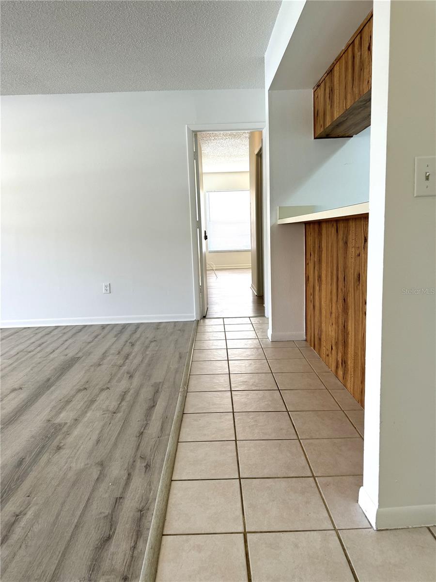 13608 S VILLAGE DR #8203