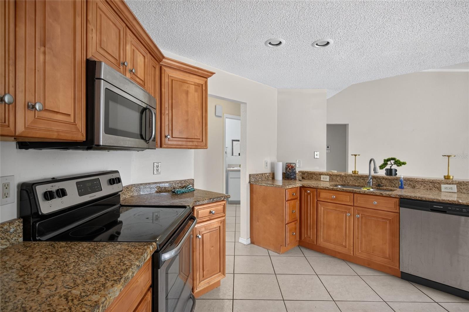 13625 DEVENTER CT