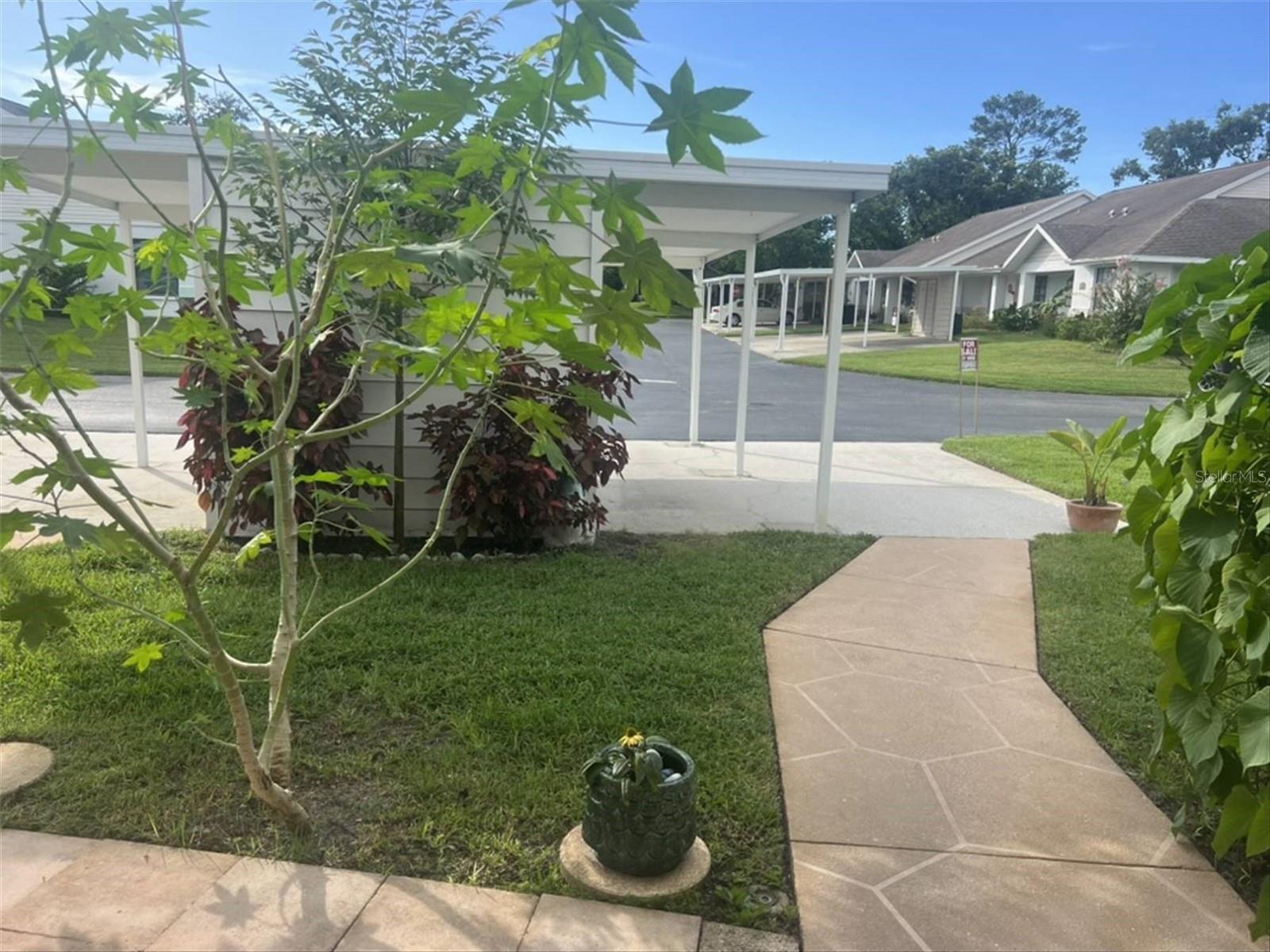 10706 LAQUINTA DR