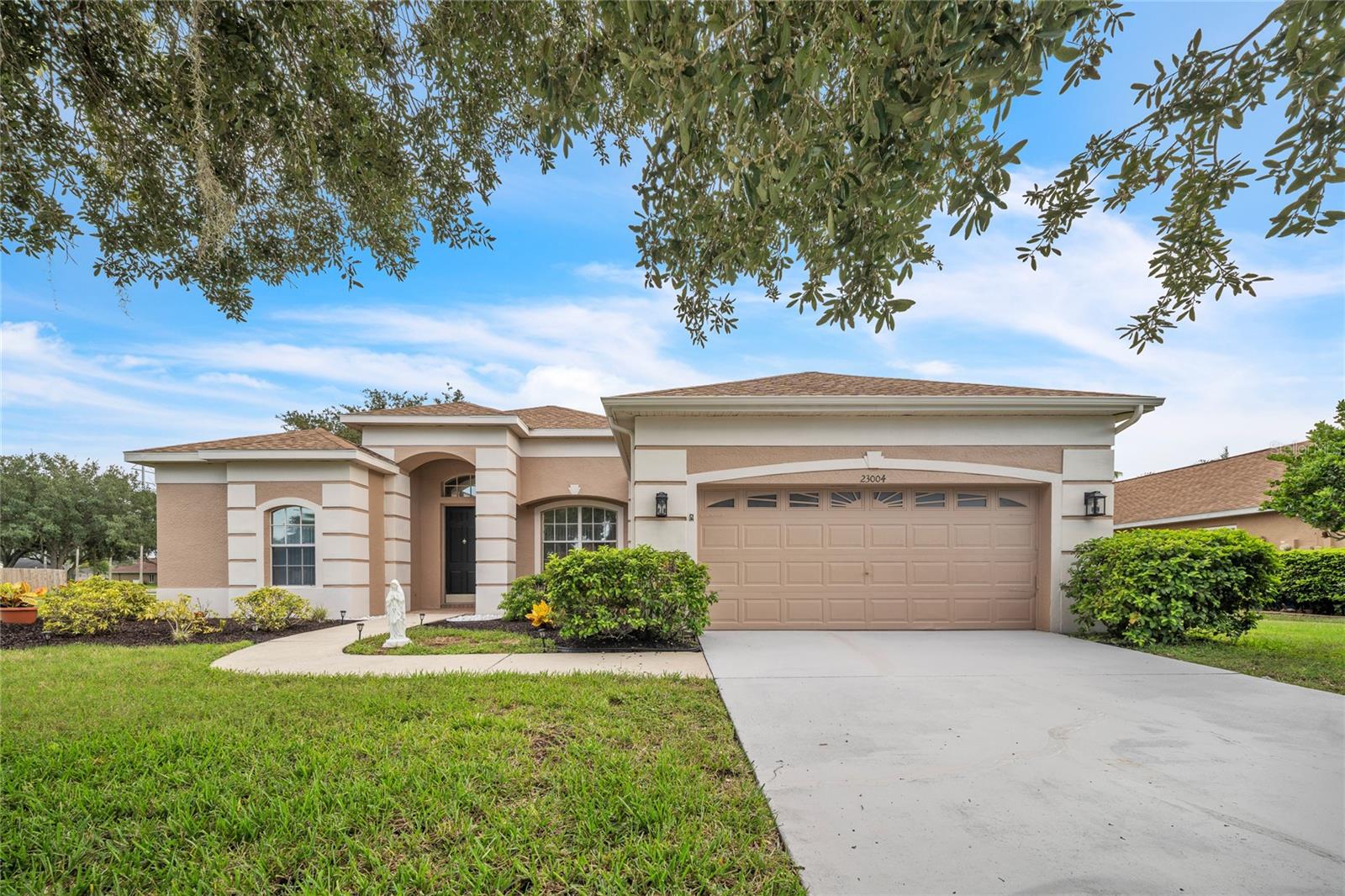 23004 Bay Cedar Dr, Land O Lakes