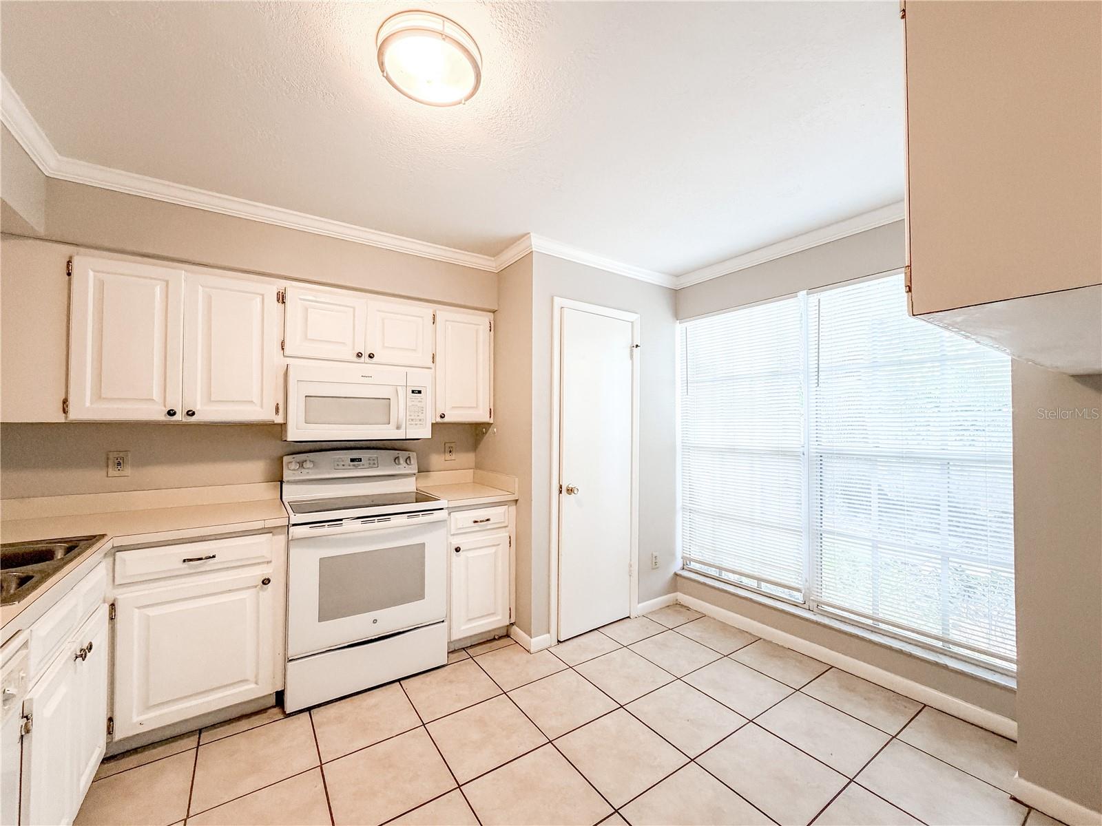 1844 MILL RUN CIR