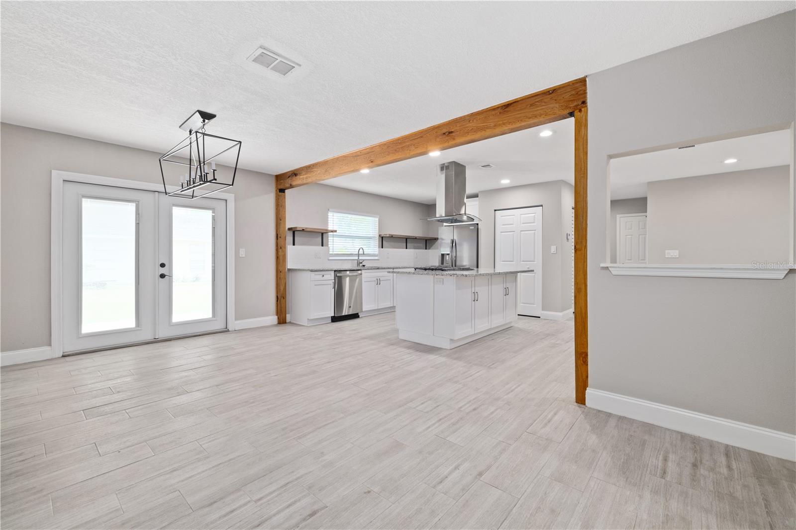 408 W VIRGINIA AVE