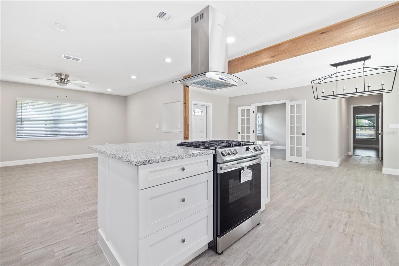 408 W VIRGINIA AVE